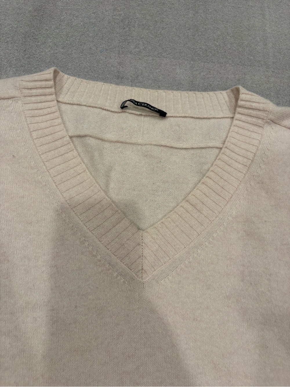 Luisa Cerano V-Neck Cream Wool Cashmere Slouchy Sweater - Picture 4 of 9